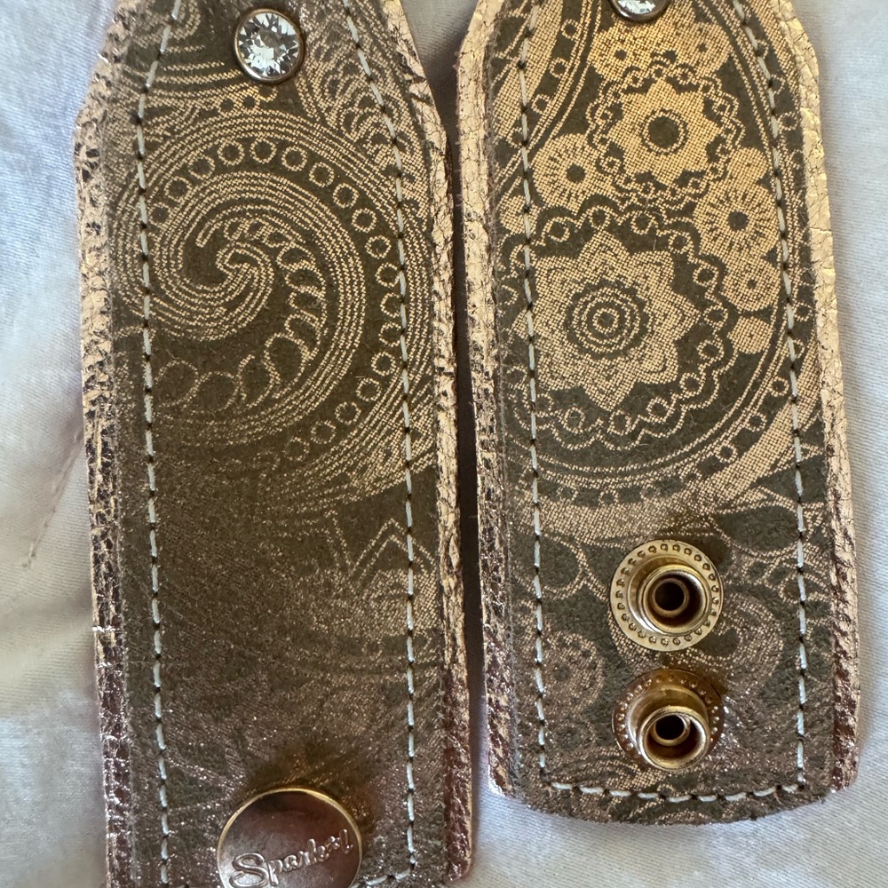 Sparkl Bow Band Apple Watch in Luxe La Rosa Leather  Size M/L